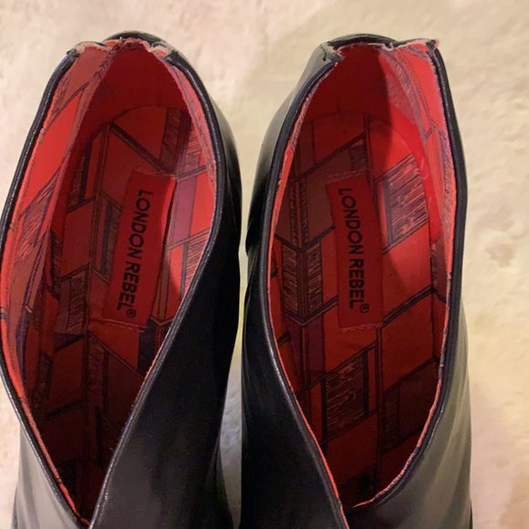 London Rebel Black ankle boots - Picture 4 of 4